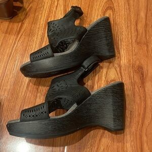 Jbu wedges womens size7.5 black​​​​​​​​